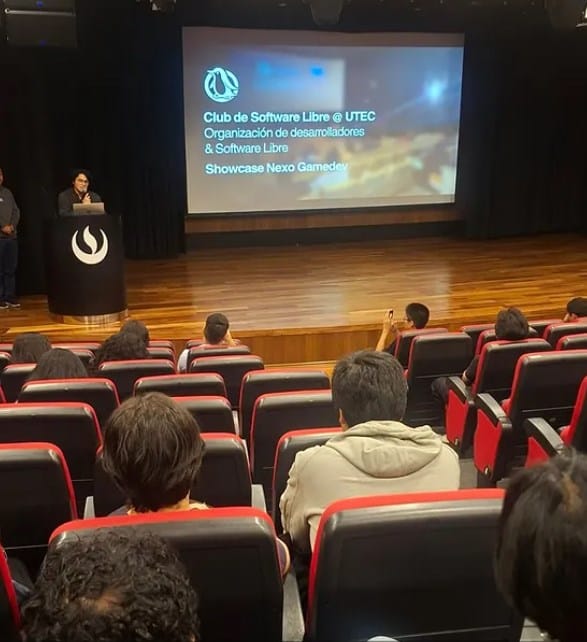CSL UTEC en el escenario de Nexo GameDev Perú