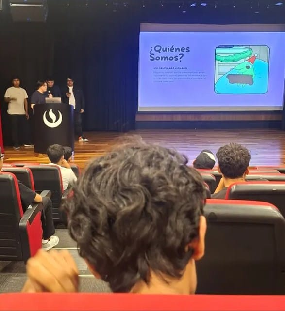 Game Devs Friends en el escenario de Nexo GameDev Perú